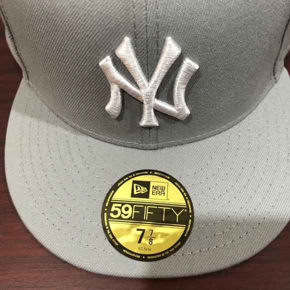 New Era, 59Fifty Fitted Hat, New York Yankees, Grey & White - Picture 2 of 12